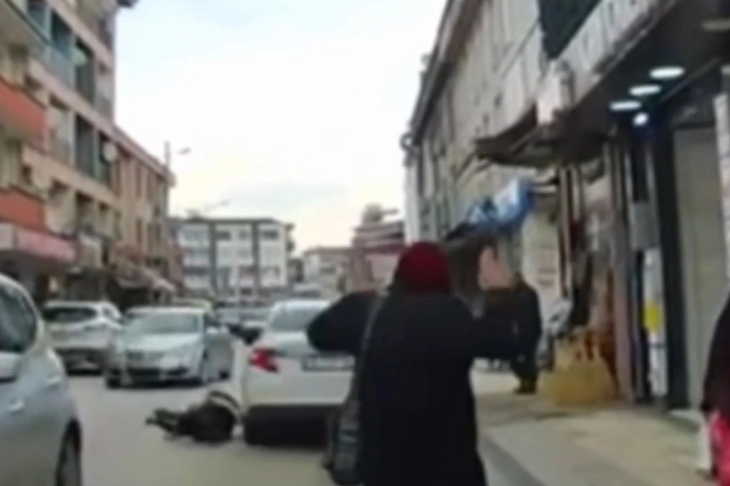 D&uuml;zce'de engelli yayaya &ccedil;arptı, ka&ccedil;tı!