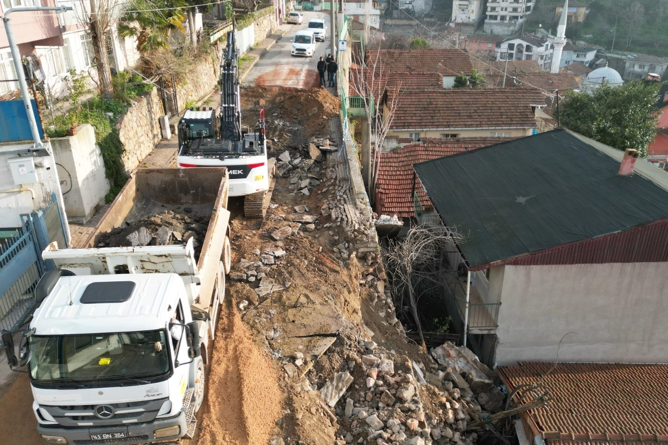 İzmit'te Turgut Mahallesi&rsquo;ne g&uuml;venli dokunuş