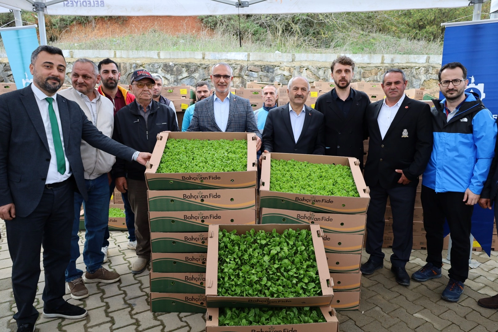 Kocaeli&rsquo;de &ccedil;ift&ccedil;ilere sebze fidesi desteği