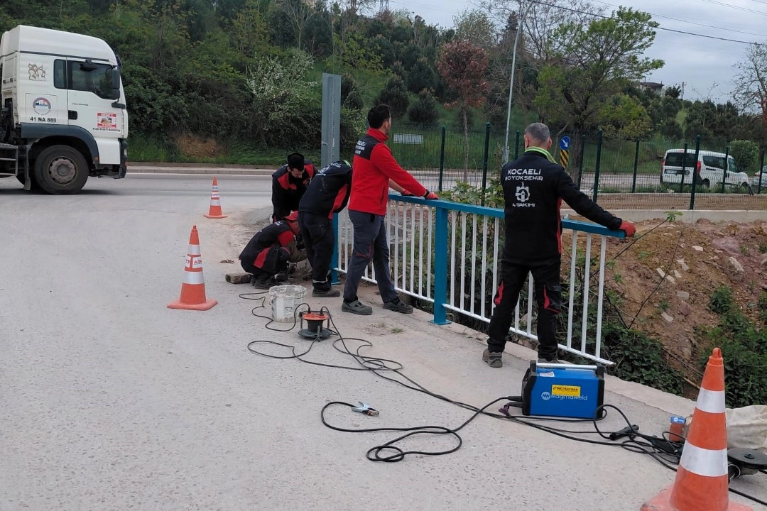 Korkuluklar, Kocaeli B&uuml;y&uuml;kşehir&rsquo;le pırıl pırıl ve g&uuml;venli