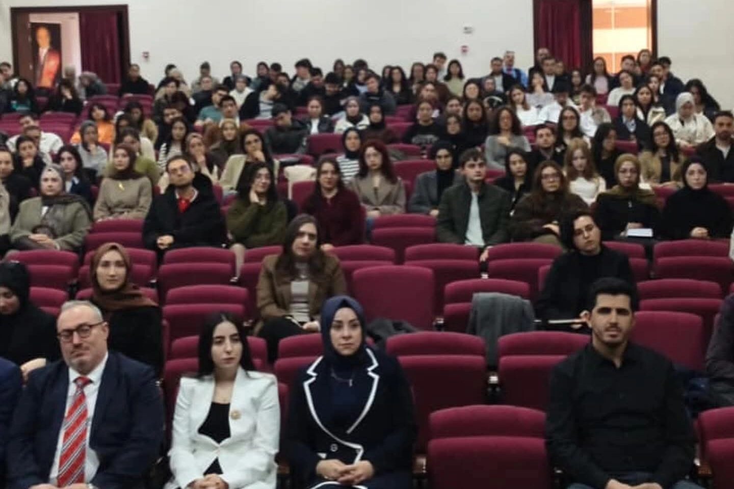 Gemlik'te gen&ccedil;ler 'IBAN suistimalleri' konusunda uyarıldı