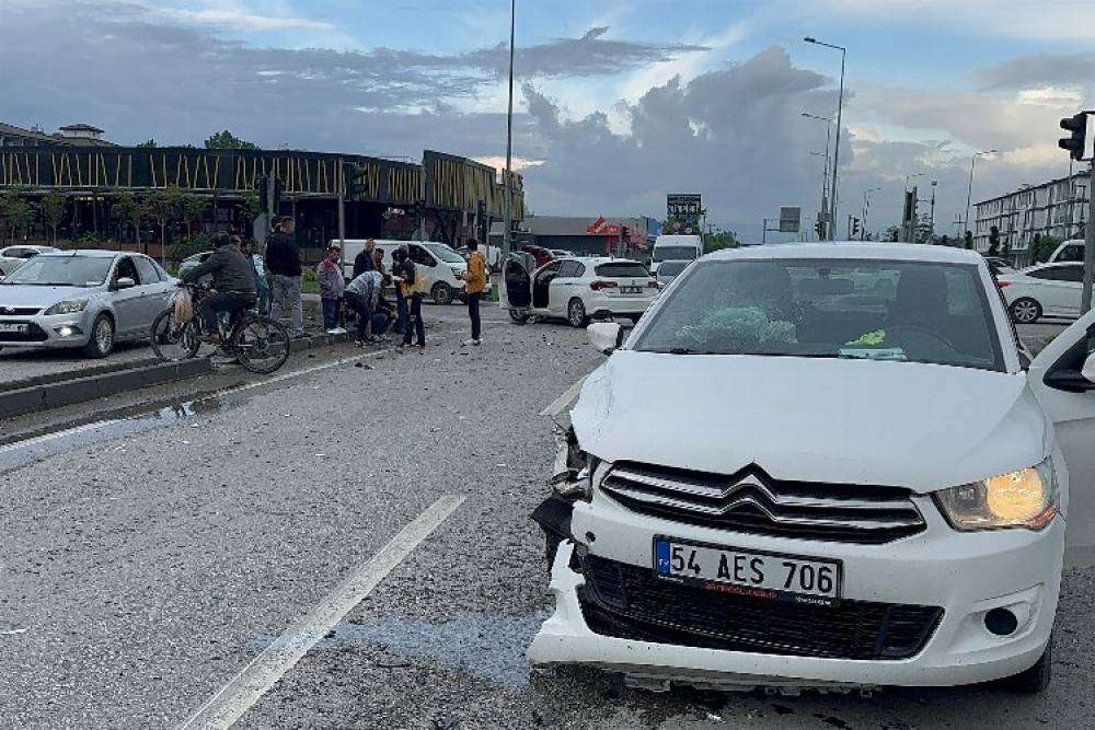 Düzce'de trafik kazası: 3 yaralı