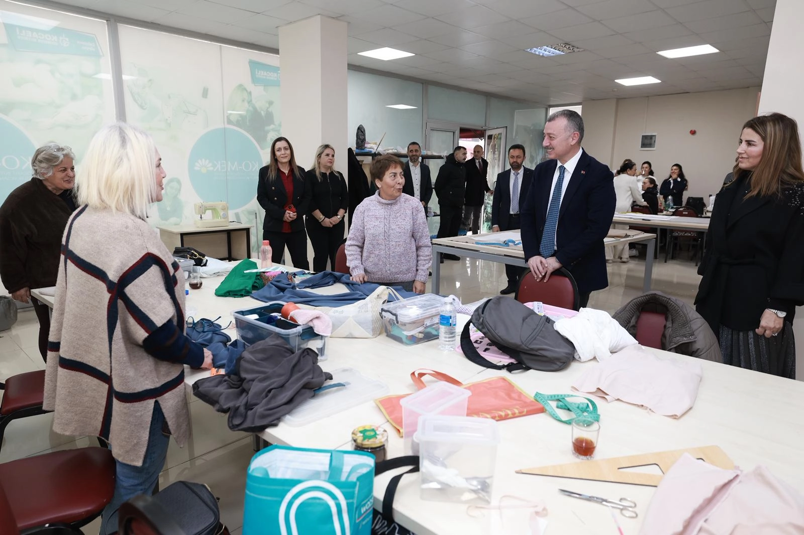 Kocaeli'de Başkan B&uuml;y&uuml;kakın&rsquo;dan KO-MEK&rsquo;e ziyaret