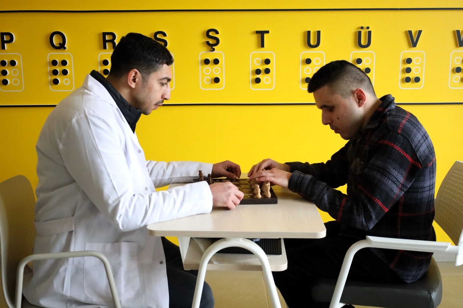 Kocaeli&rsquo;de beyaz baston eğitimiyle bağımsız yaşam