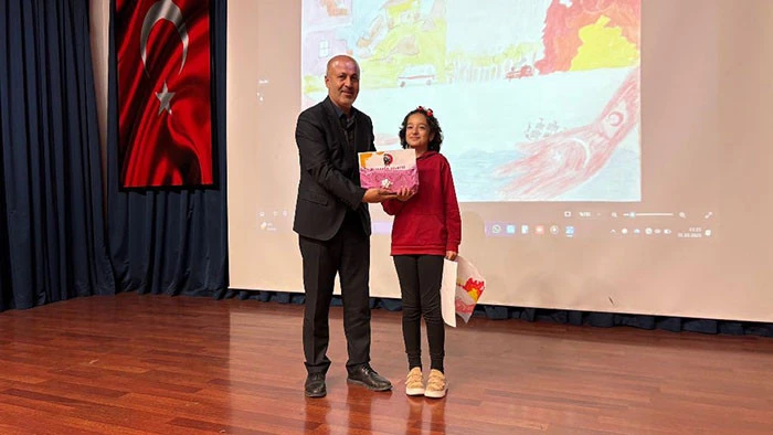 Hendek’te Kızılay Haftası Etkinlikleri