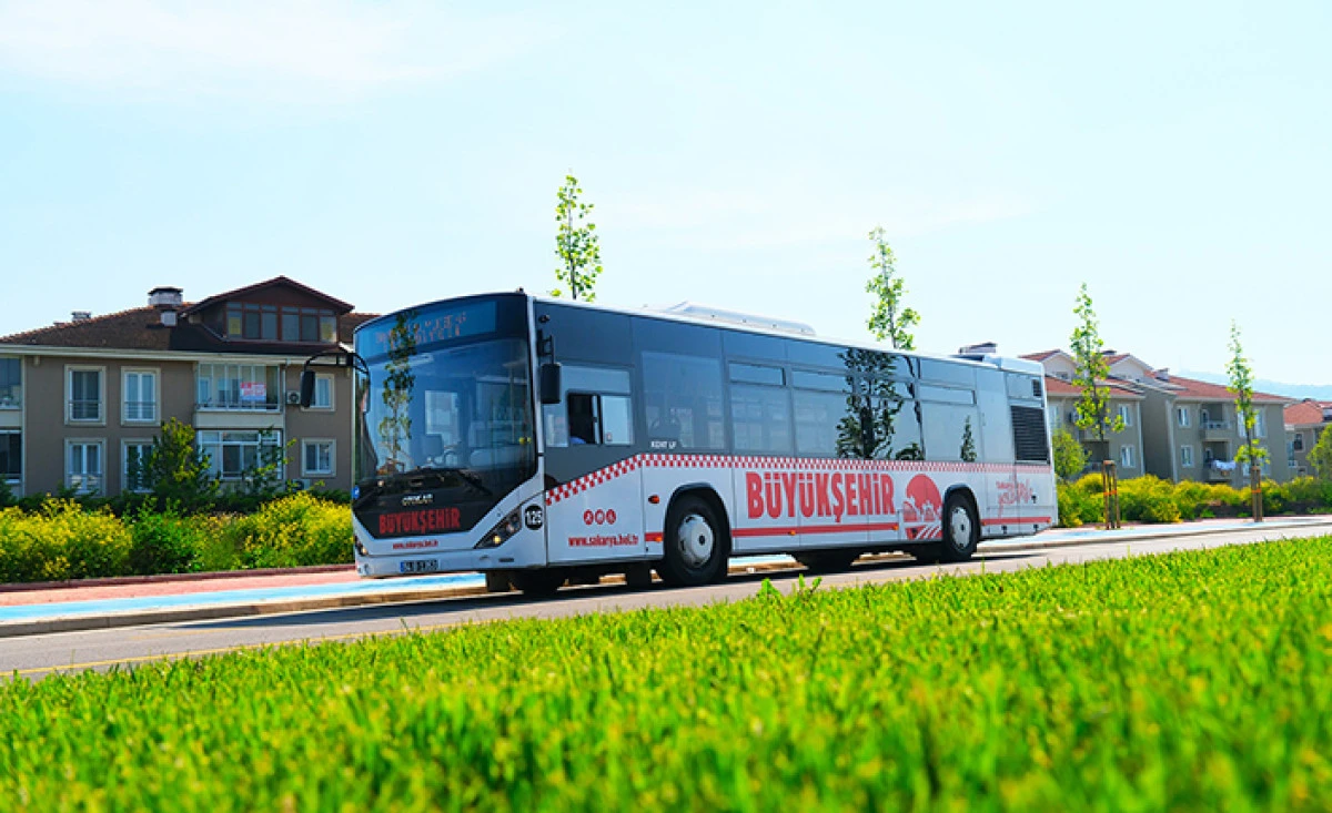 16K Hattı B&ouml;lgenin Ve &Ouml;ğrencilerin Ulaşım İhtiyacına İla&ccedil; Oldu