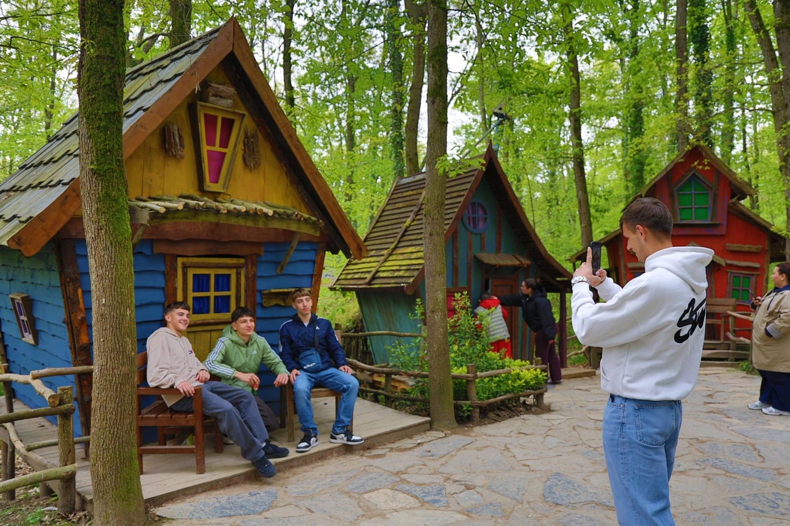 İske&ccedil;eli gen&ccedil;ler, dostluk ma&ccedil;ı &ouml;ncesi oksijen depoladı
