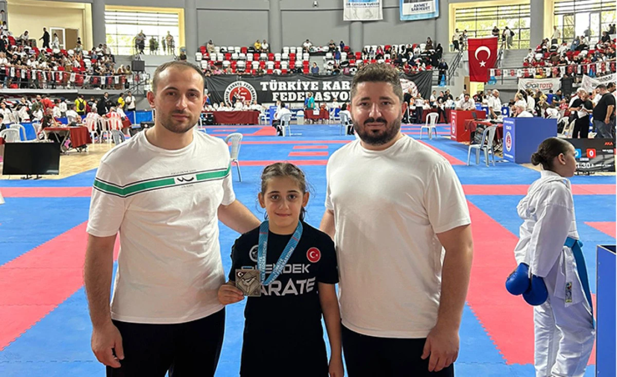 2 sporcumuz Hendek&rsquo;imizi Şampiyonada Milli Takım adına temsil Edecek