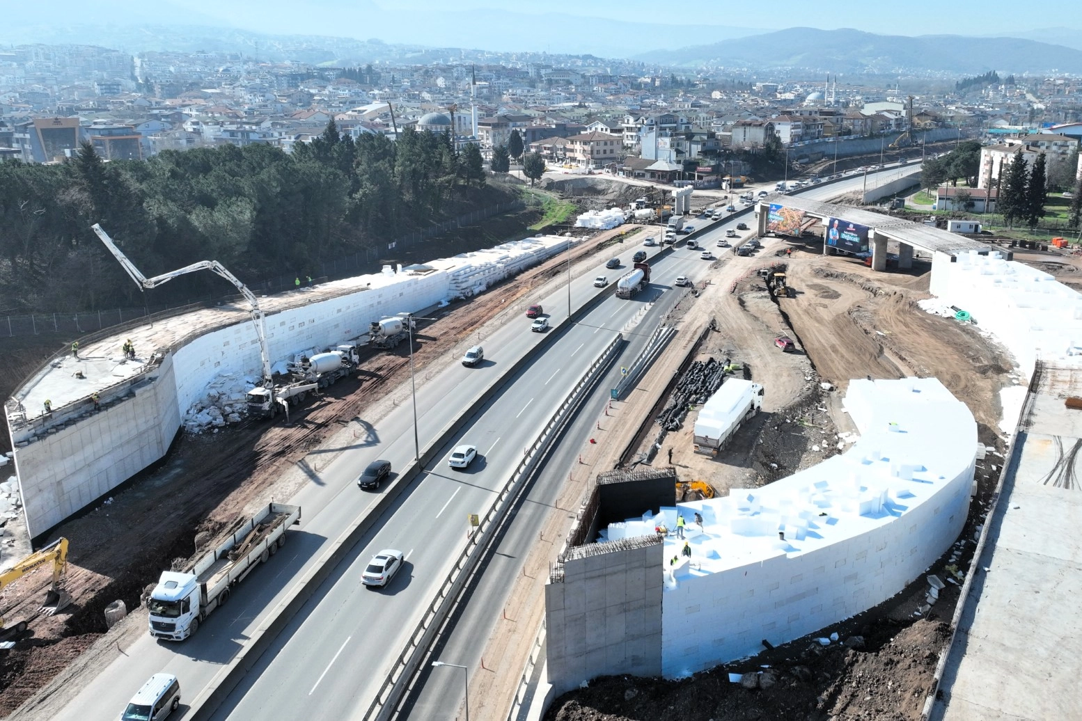 Kocaeli'de Başiskele Kavşağı&rsquo;nın silueti ortaya &ccedil;ıkıyor