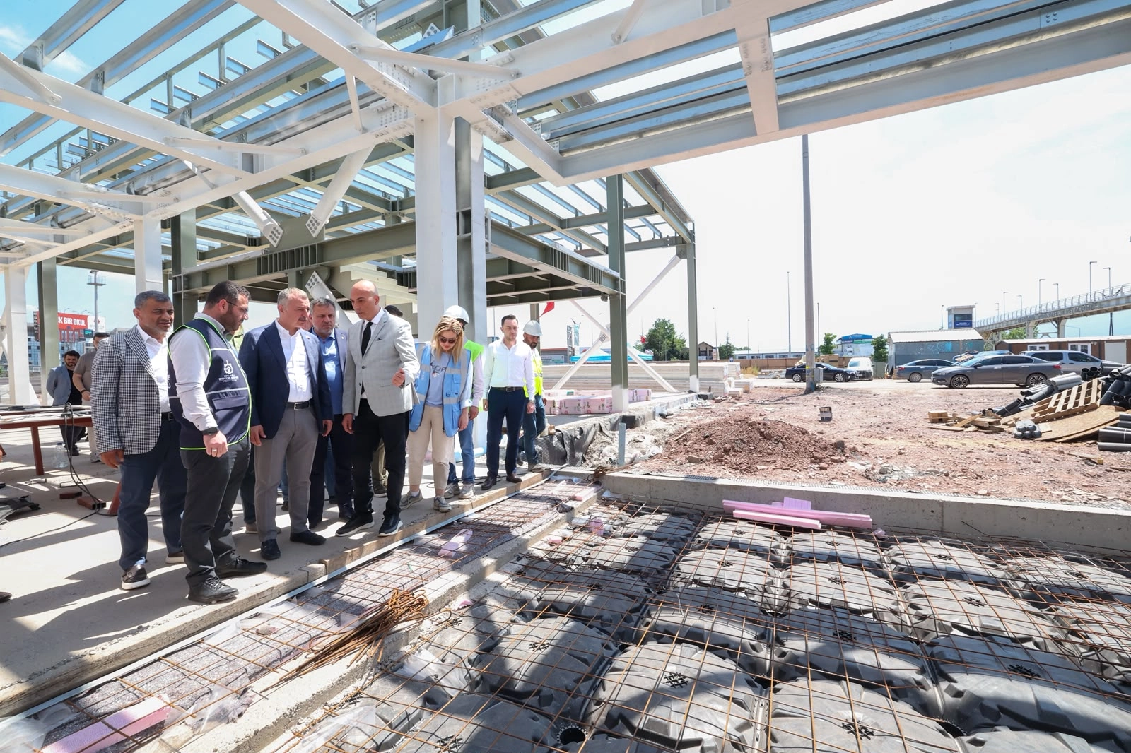 Kocaeli'de Başkan B&uuml;y&uuml;kakın sosyal yaşam merkezini inceledi