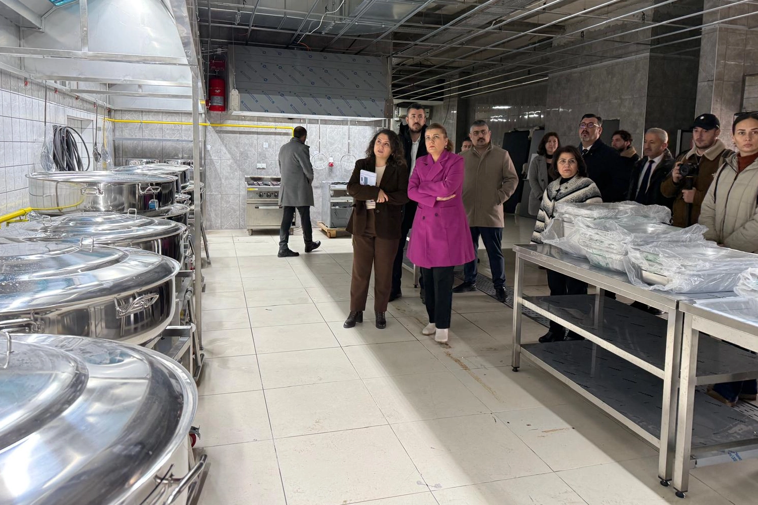 İzmit'te dayanışma sofraları daha da b&uuml;y&uuml;yecek