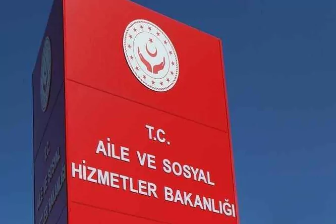 Bakanlıktan &ccedil;ocuk mahremiyeti uyarısı! Mahkemeden erişim engeli kararı