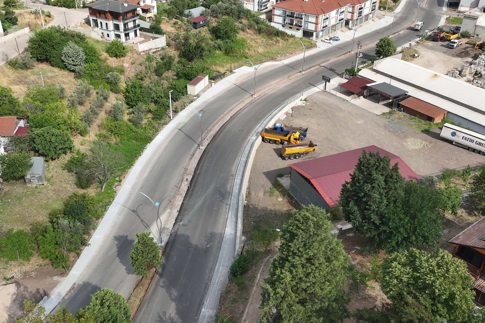 Başiskele&rsquo;de ulaşım ağı g&uuml;nden g&uuml;ne g&uuml;&ccedil;leniyor