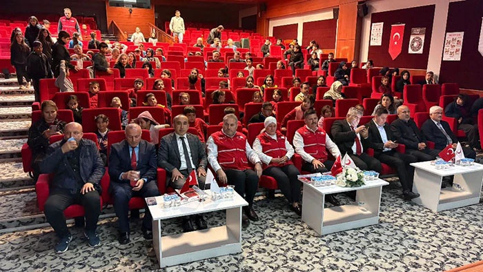 Hendek’te Kızılay Haftası Etkinlikleri