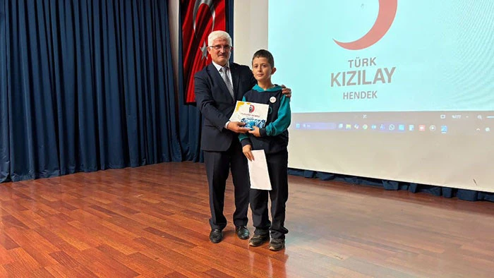 Hendek’te Kızılay Haftası Etkinlikleri