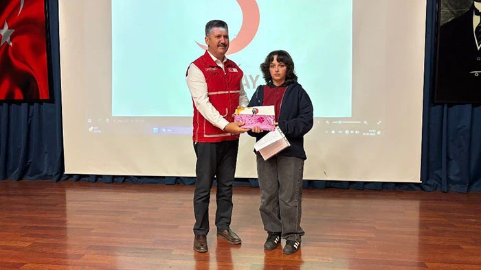 Hendek’te Kızılay Haftası Etkinlikleri