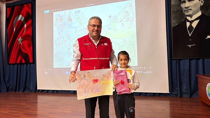 Hendek’te Kızılay Haftası Etkinlikleri