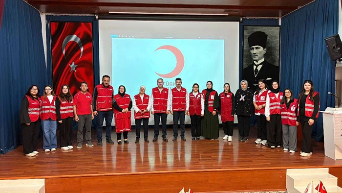 Hendek’te Kızılay Haftası Etkinlikleri