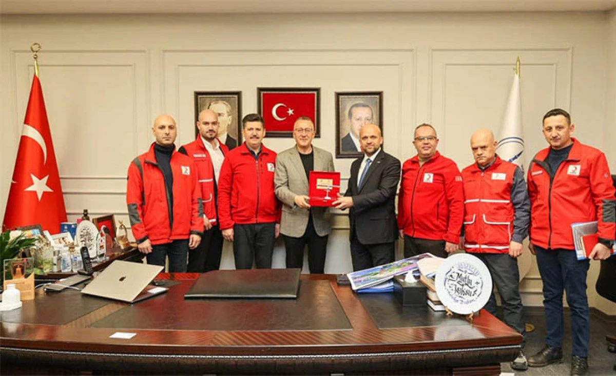 Adapazarı&rsquo;ndan T&uuml;rkiye&rsquo;ye &Ouml;rnek Dayanışma: