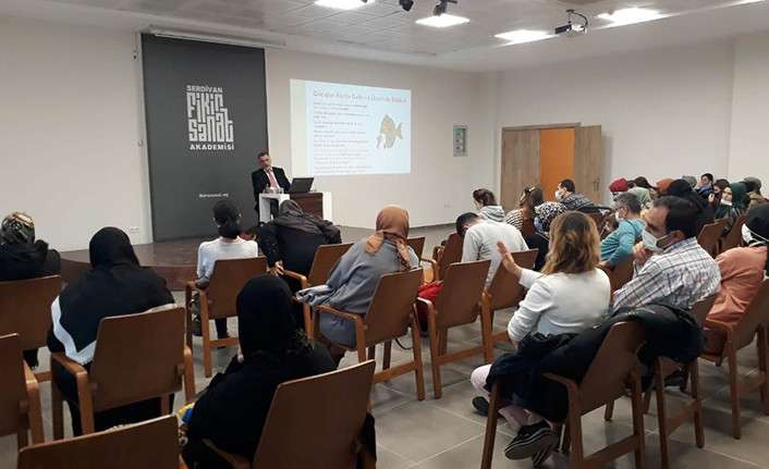 Aileler Seminerde Çocuklar Atölyelerde