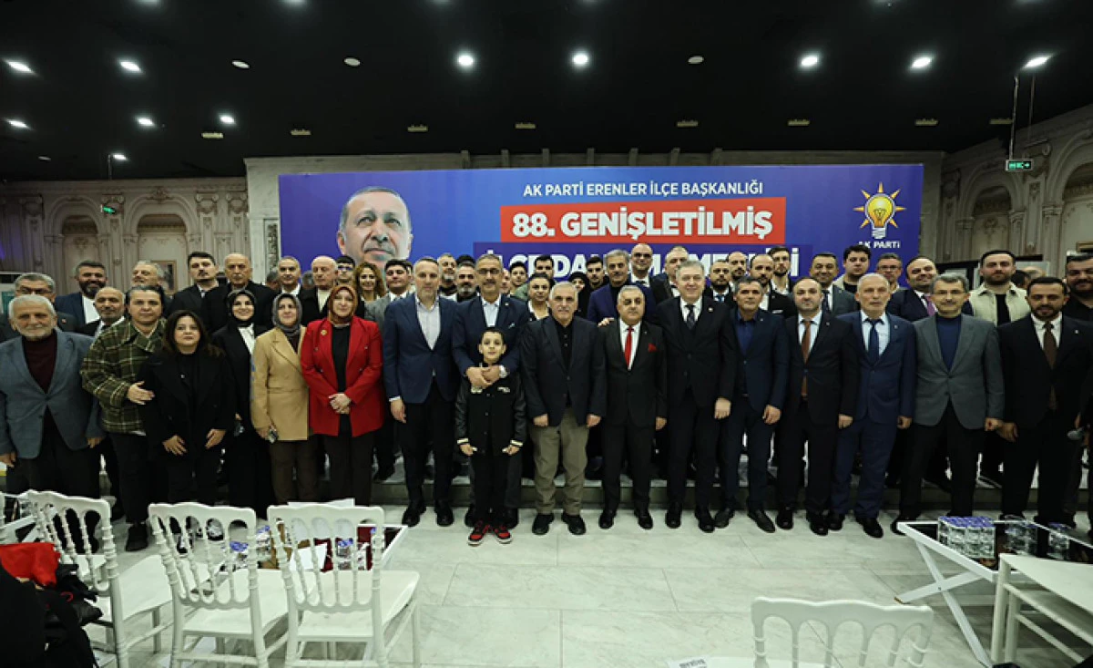 Ak Parti Erenler Danışma Meclisi&rsquo;nde G&ouml;vde G&ouml;sterisi
