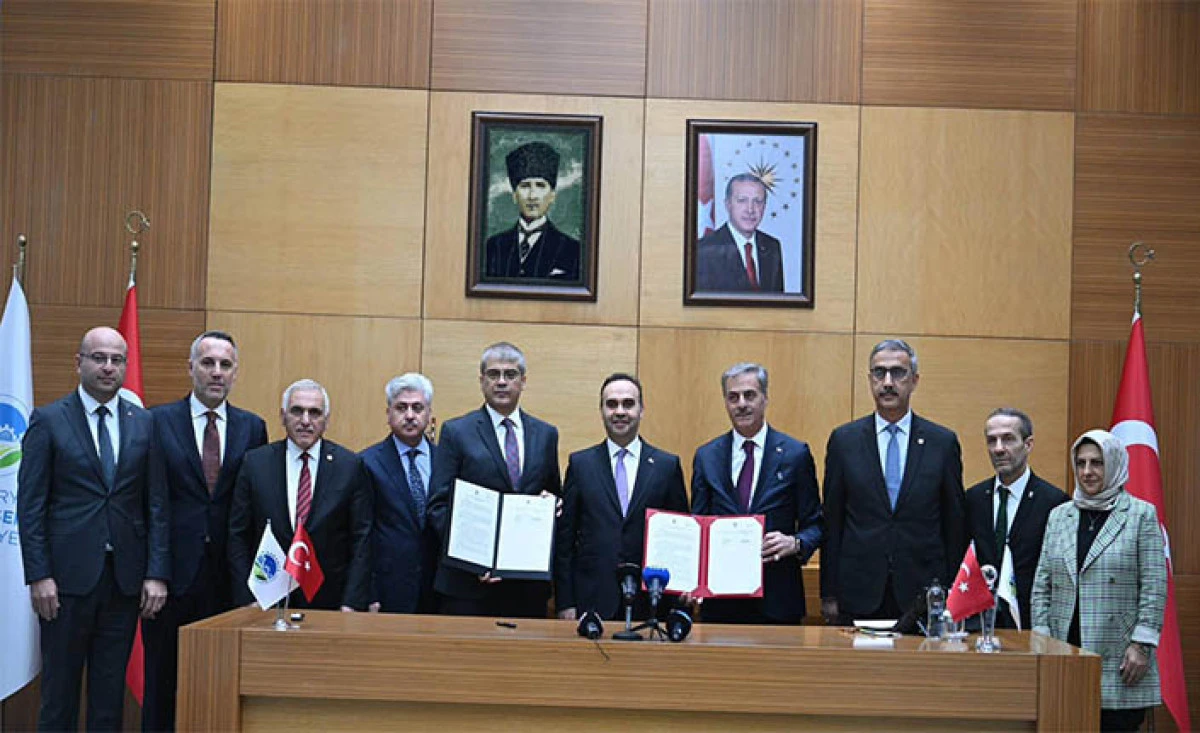 AK Parti İl Başkanı Tever'den Bakan Bakan Kacır&rsquo;a Teşekk&uuml;r