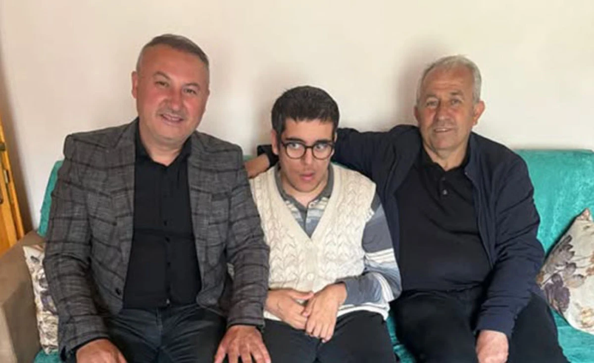 AK Parti Taraklı&rsquo;dan Anlamlı ziyaret