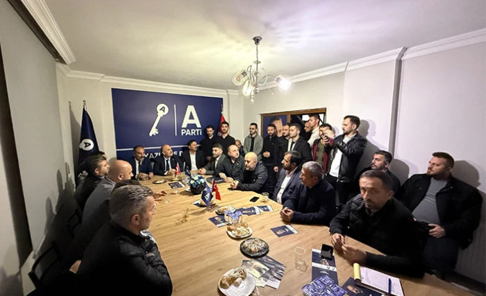 Anahtar Parti’ye Sakarya’da Büyük Katılım: Varolsun Teşkilat!