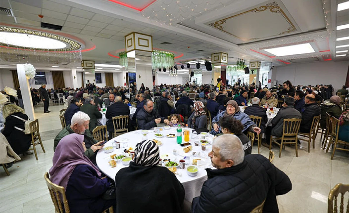 Başkan Yusuf Alemdar'dan Hendek&rsquo;te Peş Peşe M&uuml;jdeler