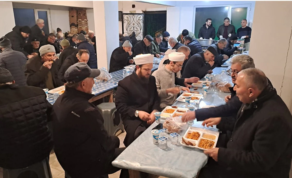 Birlik ve Bereket Sofrası: Hendek Dikmen&rsquo;de 500 Kişilik İftar