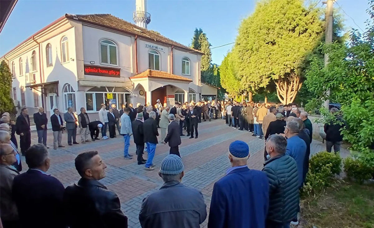 Budaklar'da Bayramın Bereketi Asırlık Gelenekle Yaşandı