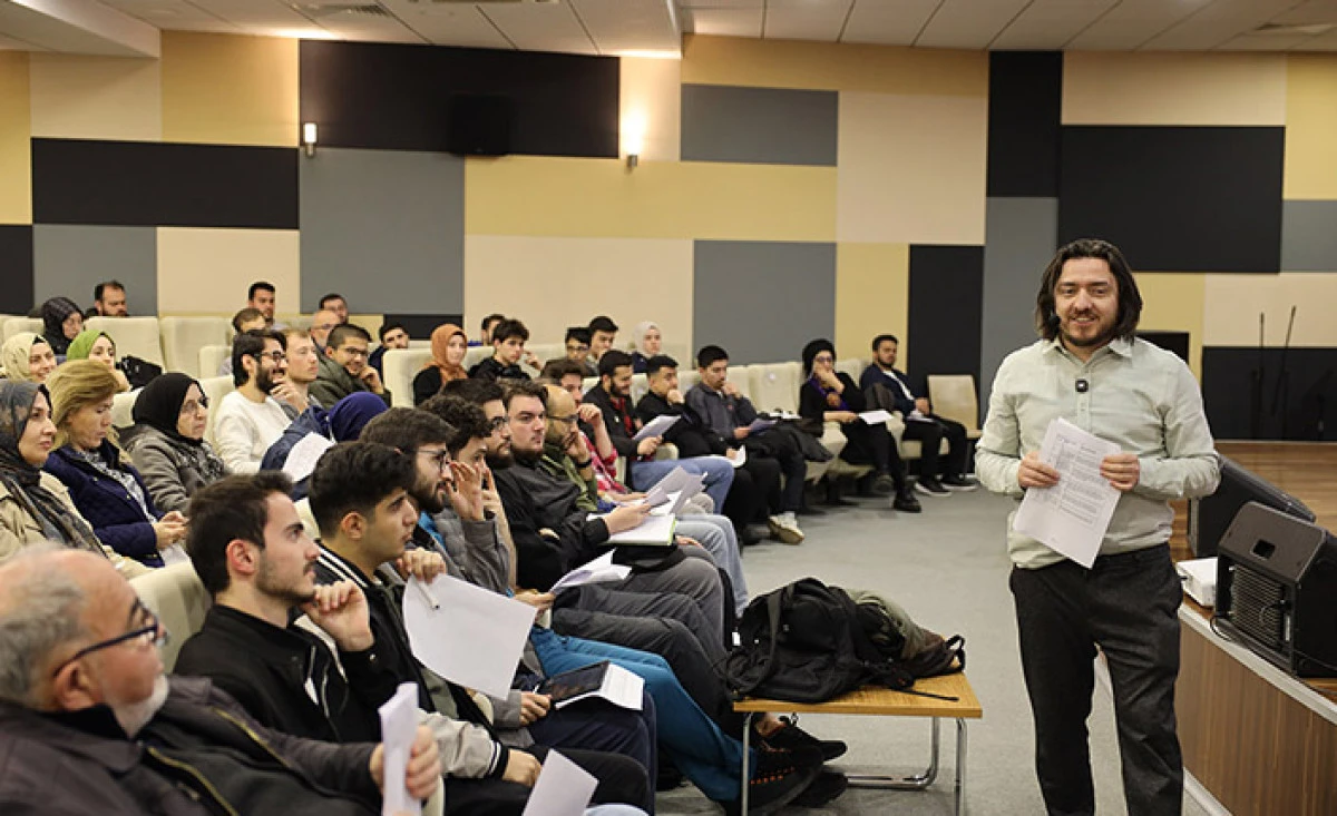B&uuml;y&uuml;kşehir Akademi&rsquo;de Doyumsuz Bir Manevi Yolculuk