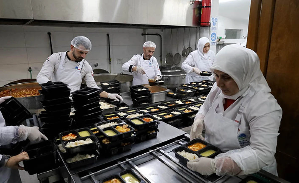 B&uuml;y&uuml;kşehir Aşevi, Bu Ramazan&rsquo;da Da Sofralara Sıcak Yemek Ulaştıracak