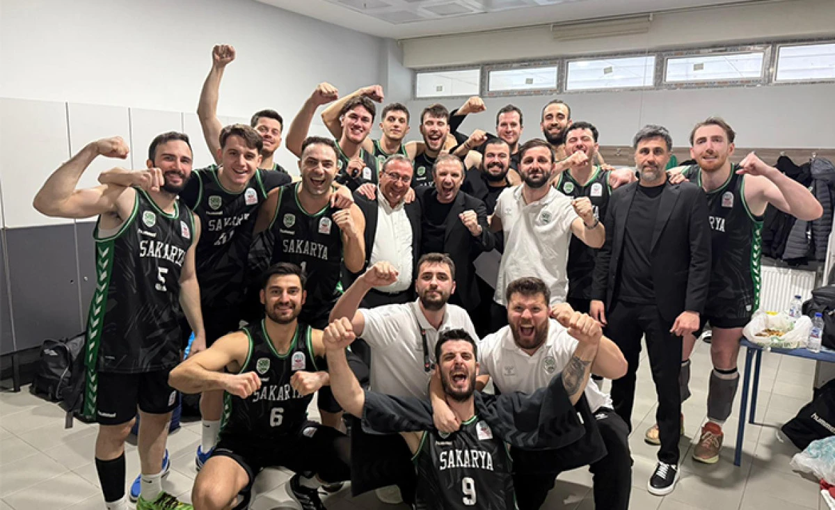 B&uuml;y&uuml;kşehir Basketbol Play-Off&rsquo;ta!