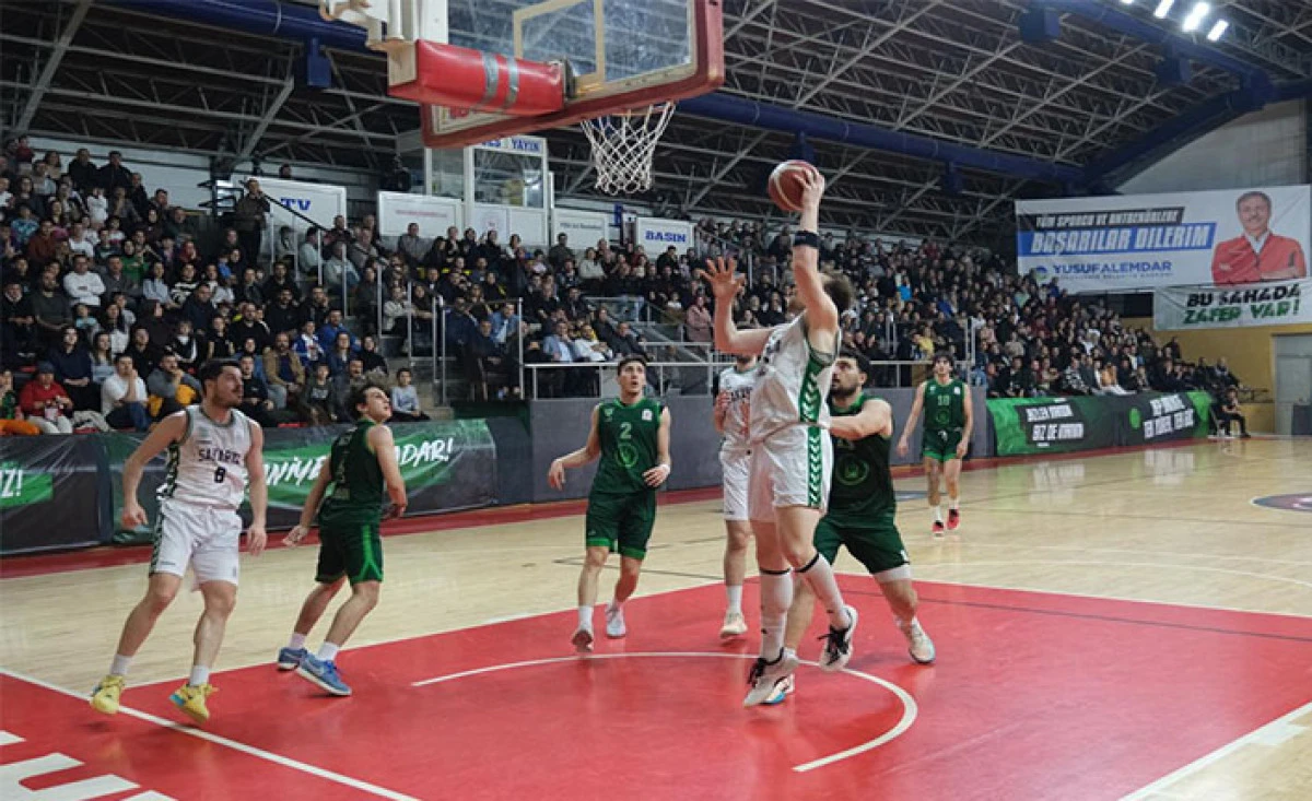 Büyükşehir Basketbol taraftarı önünde 7’de 7 yaptı: 90-76