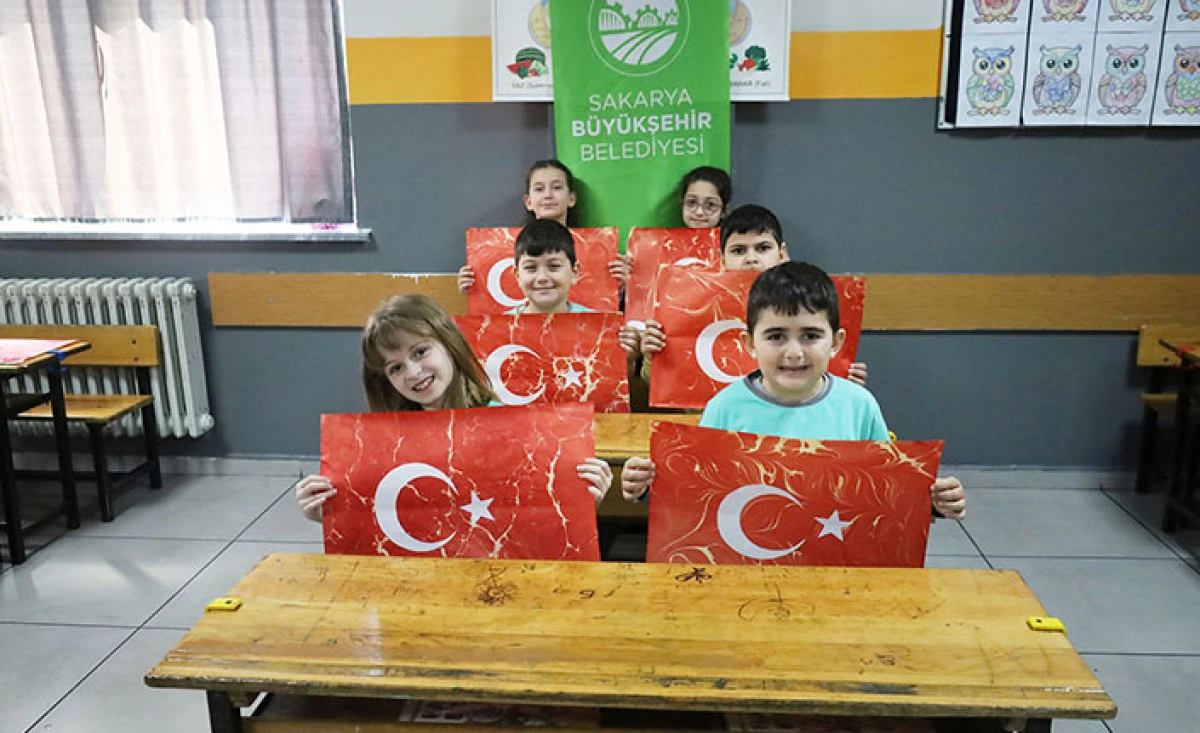 B&uuml;y&uuml;kşehir, &Ouml;ğrencilerle Milli Marşı Andı