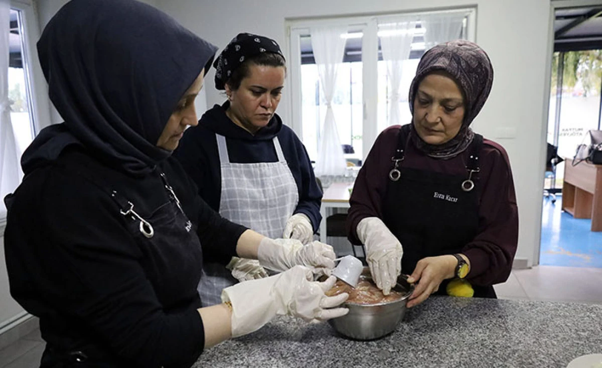 Büyükşehir’den Arifiye’ye Profesyonel Mutfak Atölyesi