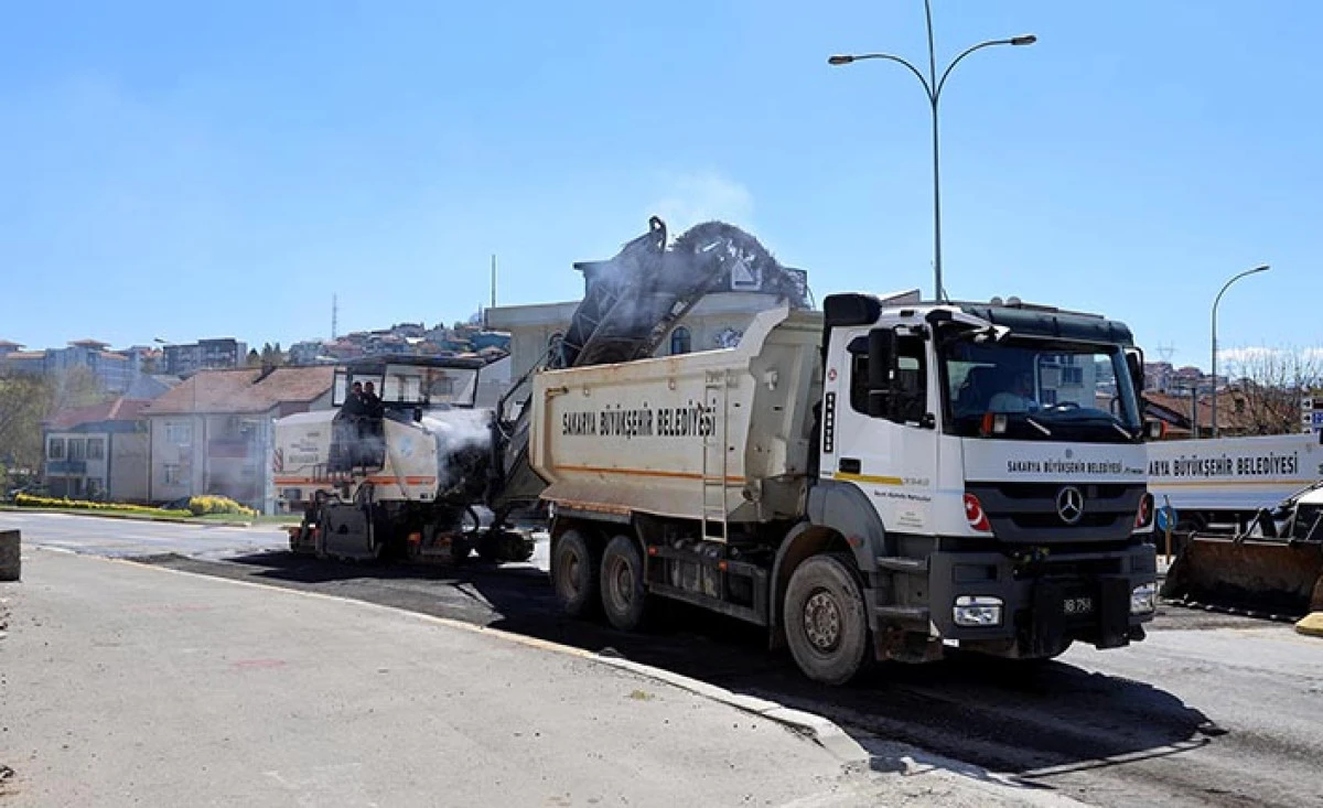 B&uuml;y&uuml;kşehir&rsquo;den Asfalt Sezonu &Ouml;ncesi &Ouml;nemli G&uuml;zergahlarda İyileştirme &Ccedil;alışması