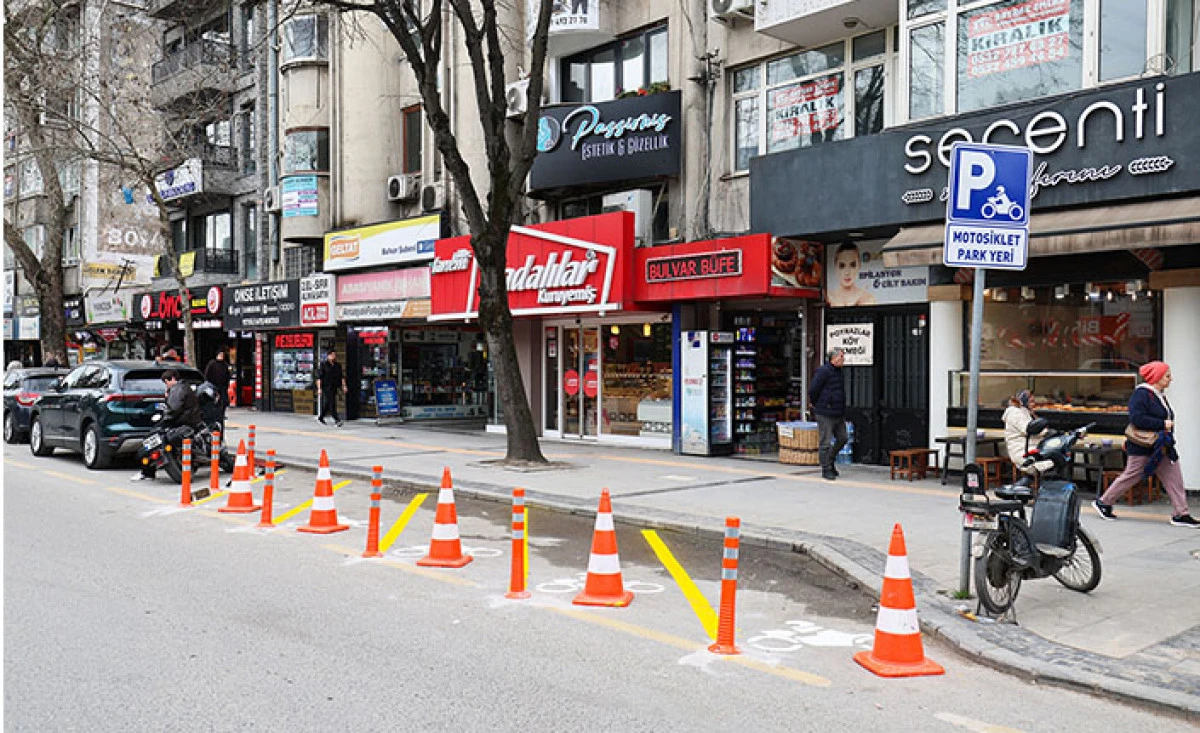 B&uuml;y&uuml;kşehir&rsquo;den Şehir Merkezinde Motosikletler İ&ccedil;in D&uuml;zenli Park Alanları