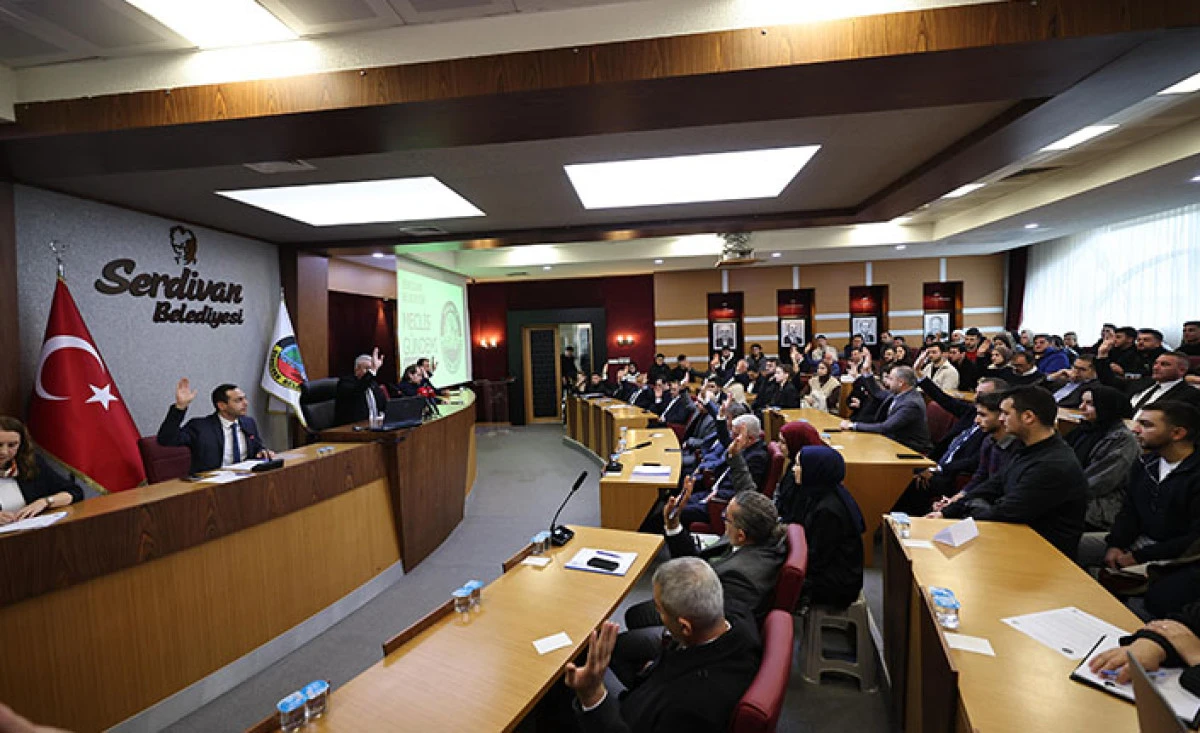 Çelik: Serdivan Büyümeye Devam Ediyor