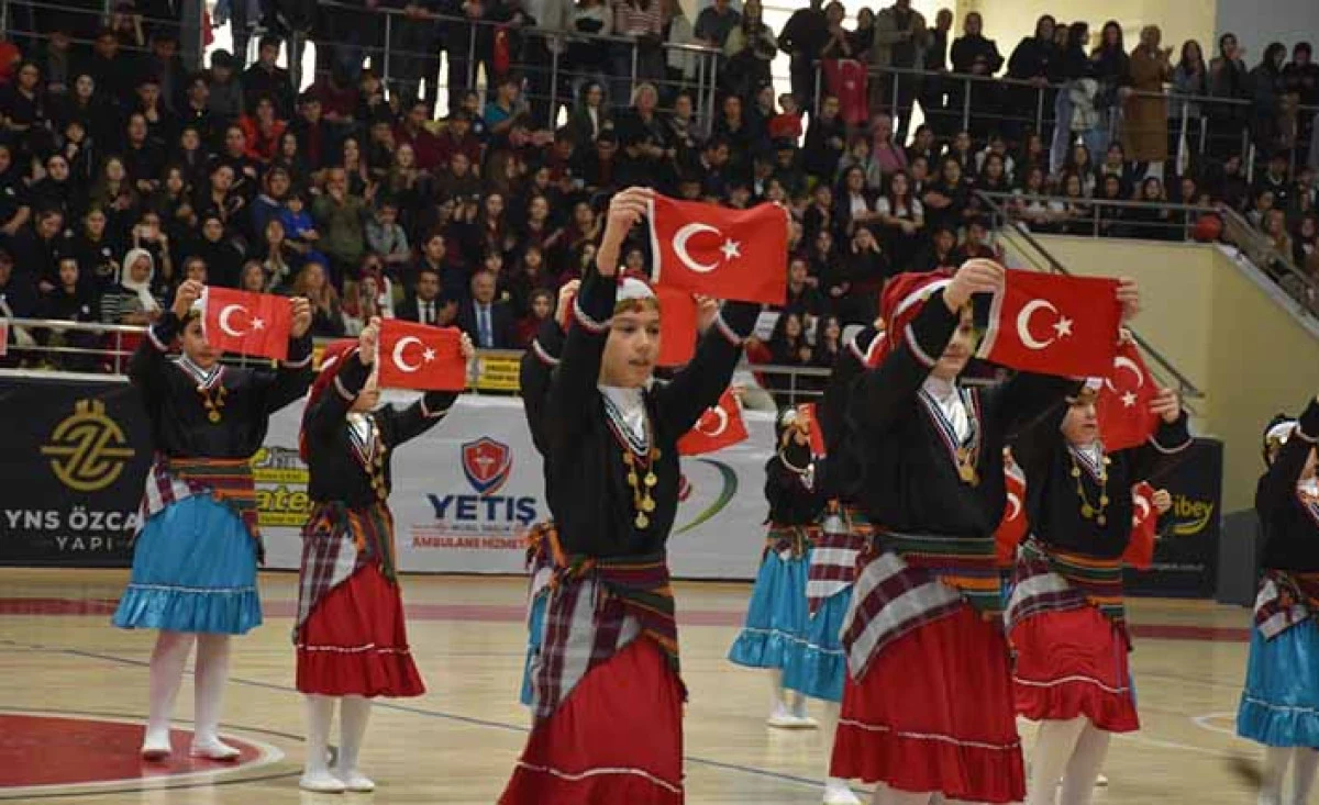 Cumhuriyetin 103. Yılı Hendek&rsquo;te &Ccedil;oşkuyla Kutlandı