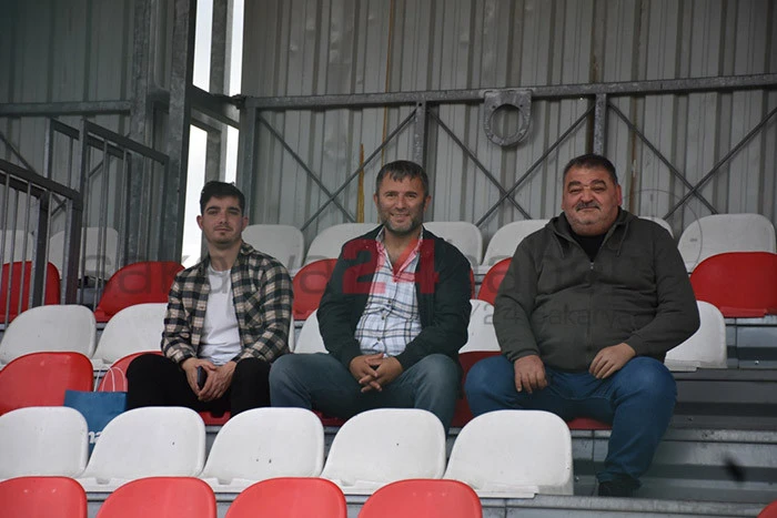 Hendekgücü:4  Kazimiyespor:1
