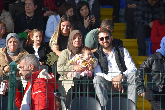 Cumhuriyetin 102. Yılında Hendek’te Çoşku Dolu Kutlama