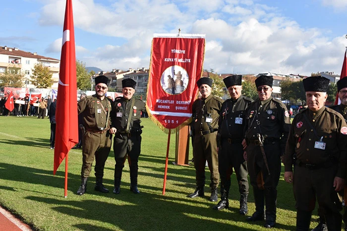 Cumhuriyetin 102. Yılında Hendek’te Çoşku Dolu Kutlama