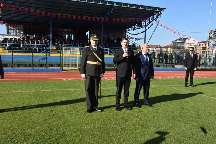 Cumhuriyetin 102. Yılında Hendek’te Çoşku Dolu Kutlama