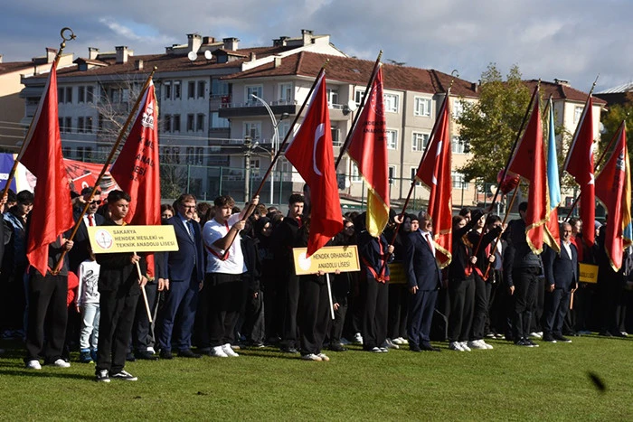 Cumhuriyetin 102. Yılında Hendek’te Çoşku Dolu Kutlama
