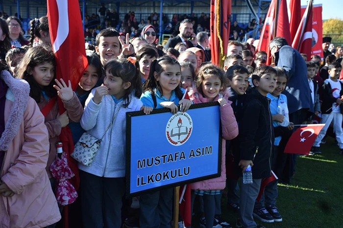 Cumhuriyetin 102. Yılında Hendek’te Çoşku Dolu Kutlama