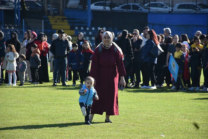Cumhuriyetin 102. Yılında Hendek’te Çoşku Dolu Kutlama
