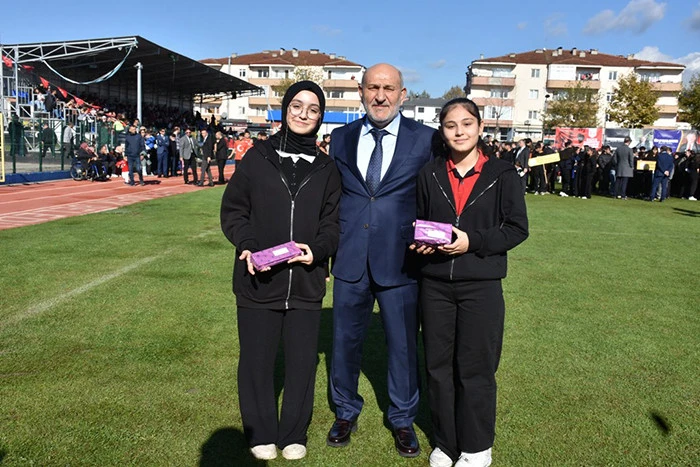 Cumhuriyetin 102. Yılında Hendek’te Çoşku Dolu Kutlama