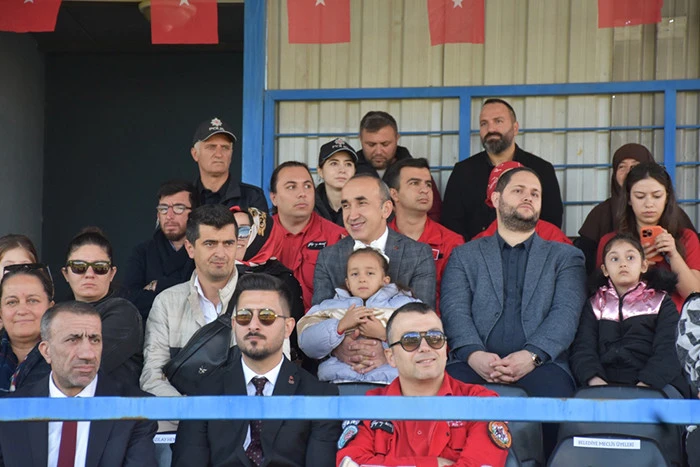 Cumhuriyetin 102. Yılında Hendek’te Çoşku Dolu Kutlama